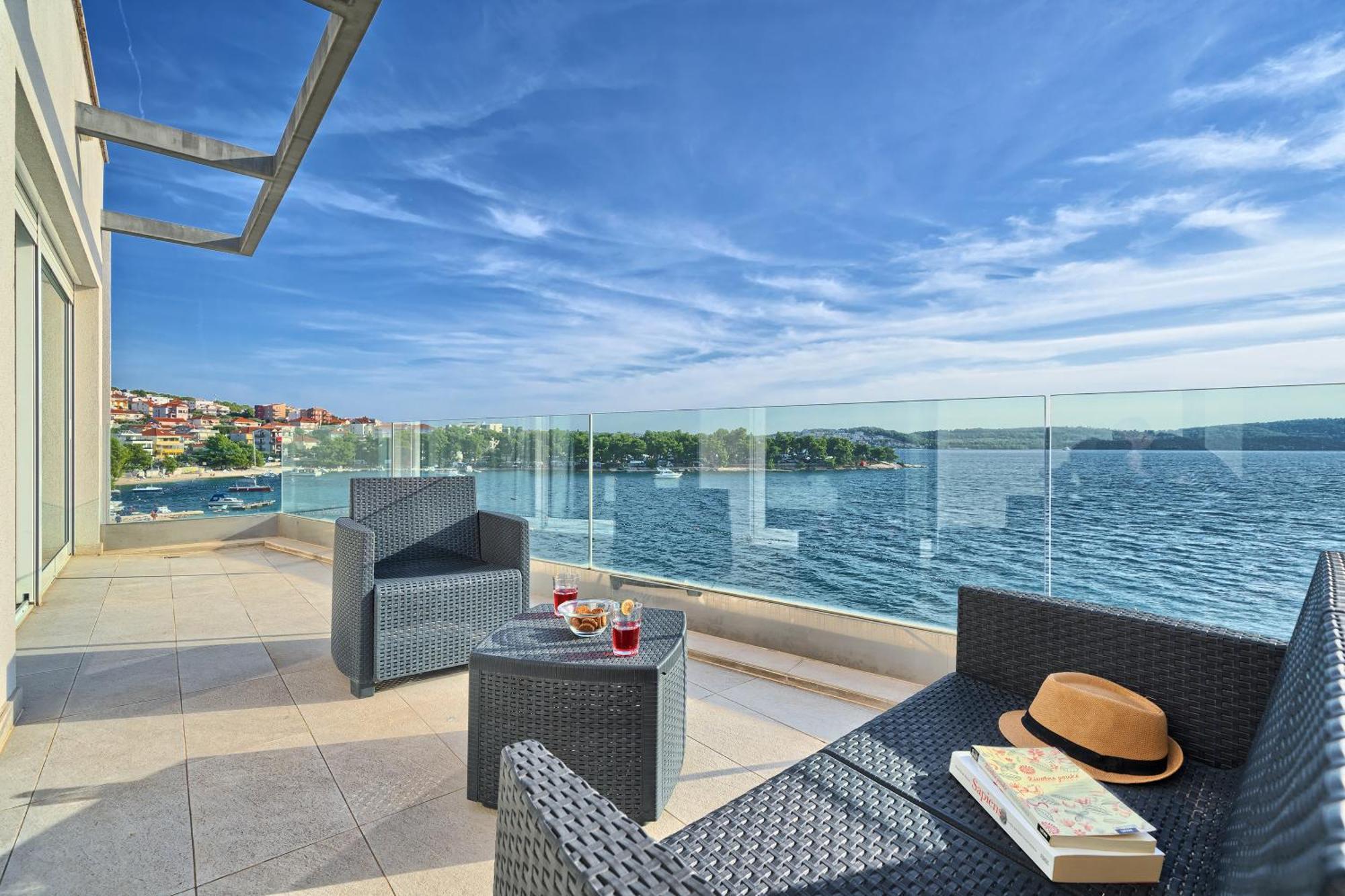 Livingstone Beach House Trogir Quarto foto